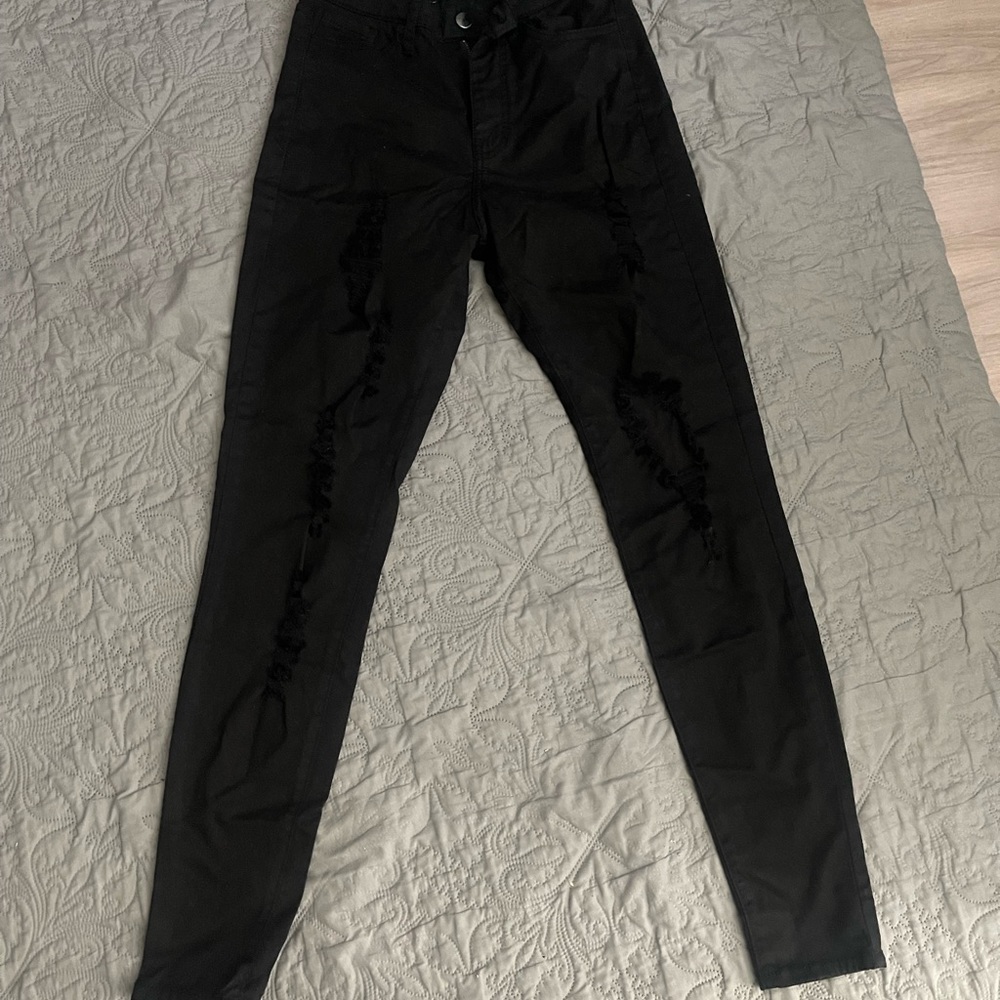 Fashion nova distressed skinny jeans